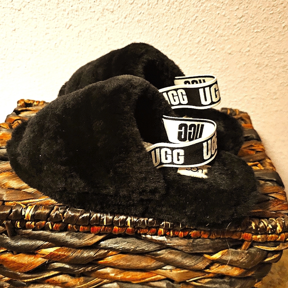 UGG OH YEAH // SLIPPERS!!